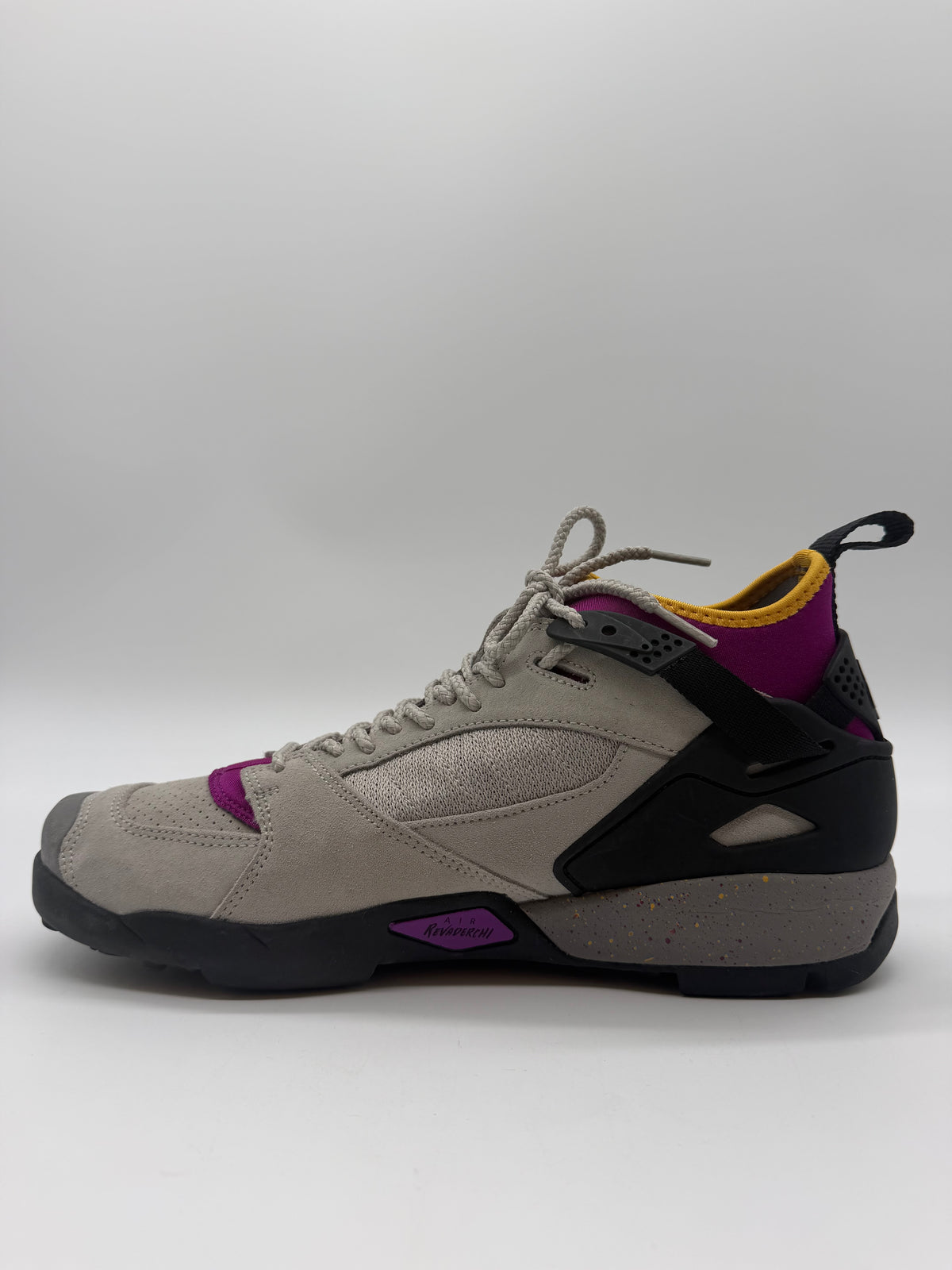 Nike ACG Air Revaderchi Granite Red Plum