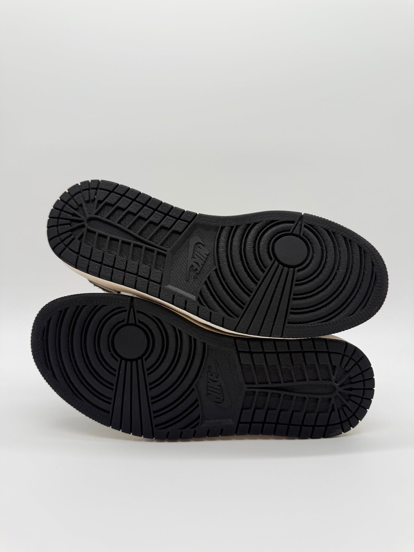 Jordan 1 Retro High Dark Mocha