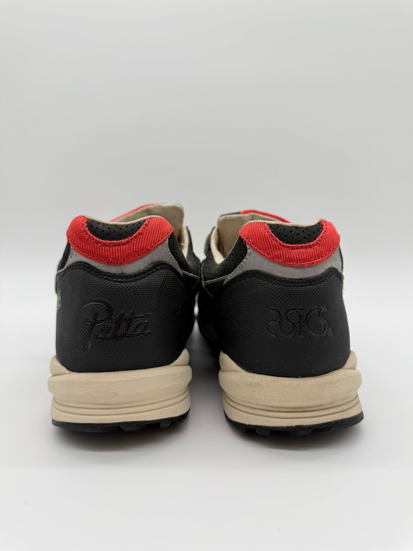 Asics Gel-Saga Patta Friends & Family