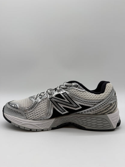 New Balance 860v2  White Silver