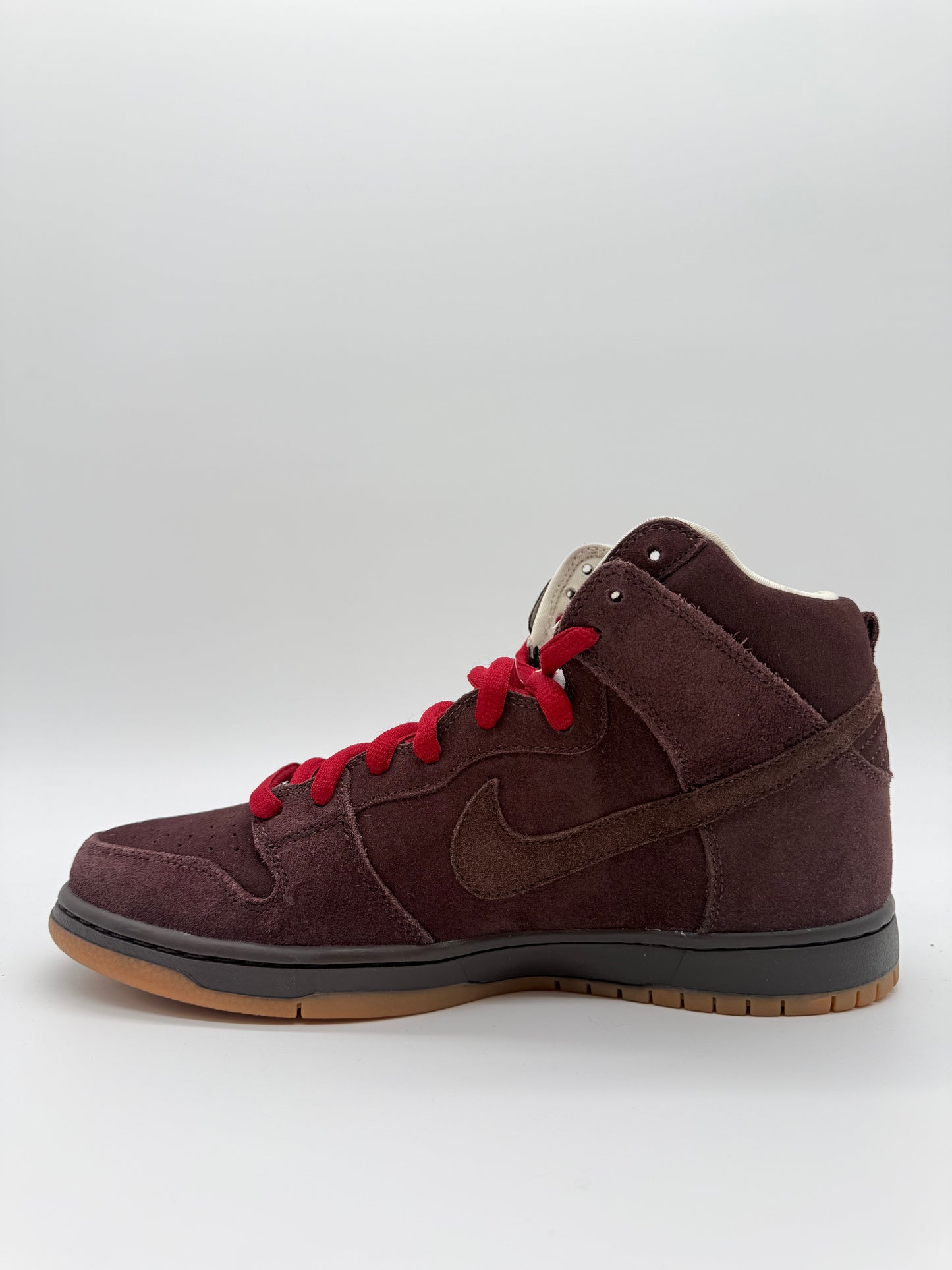 Nike SB Dunk High Budweiser
