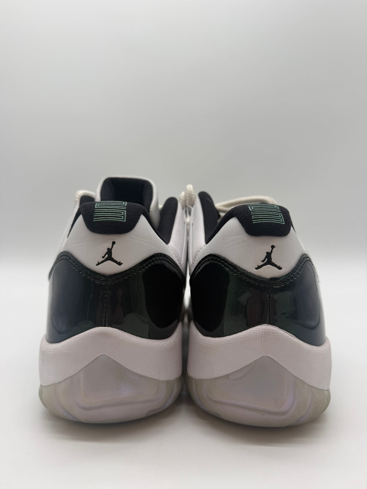 Jordan 11 Low Iridescent
