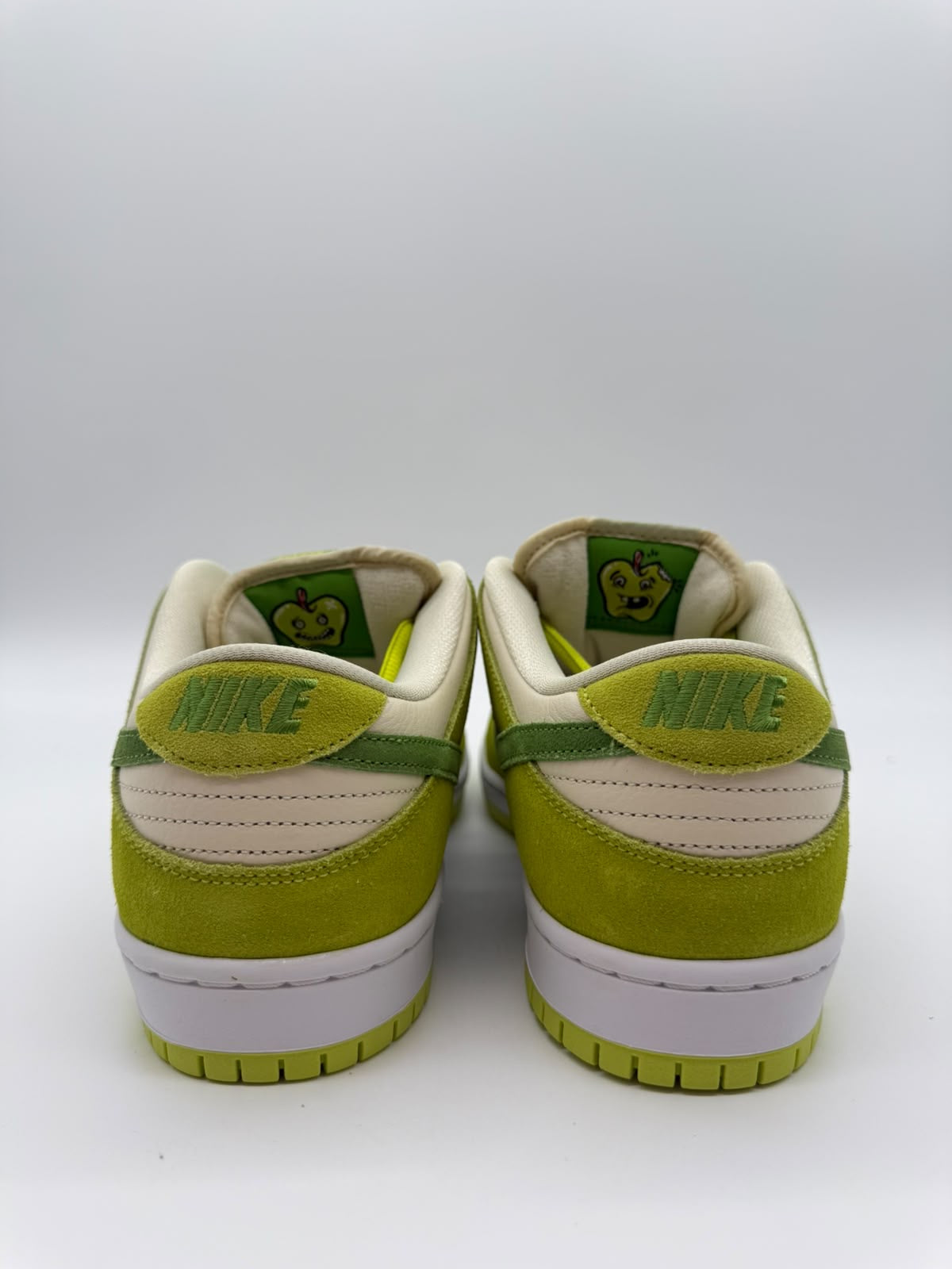 Nike SB Dunk Low Green Apple
