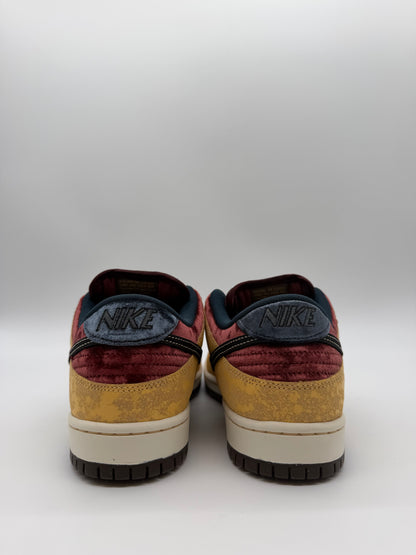 Nike SB Dunk Low City of Cinema