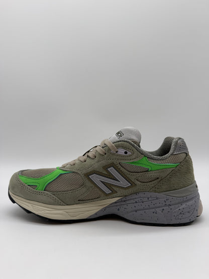 New Balance 990v3 MiUSA Patta Keep Your Family Close