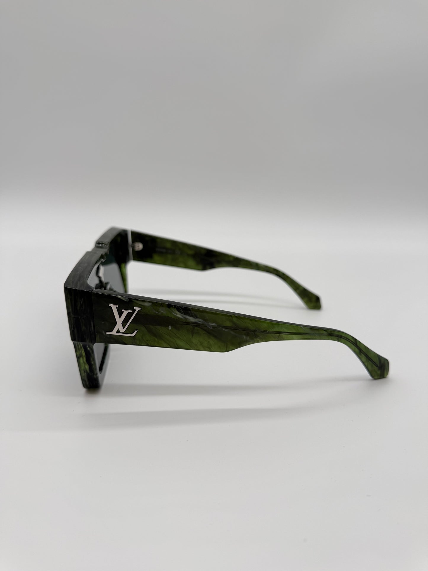 Louis Vuitton Sunglasses Cyclone Green Marble