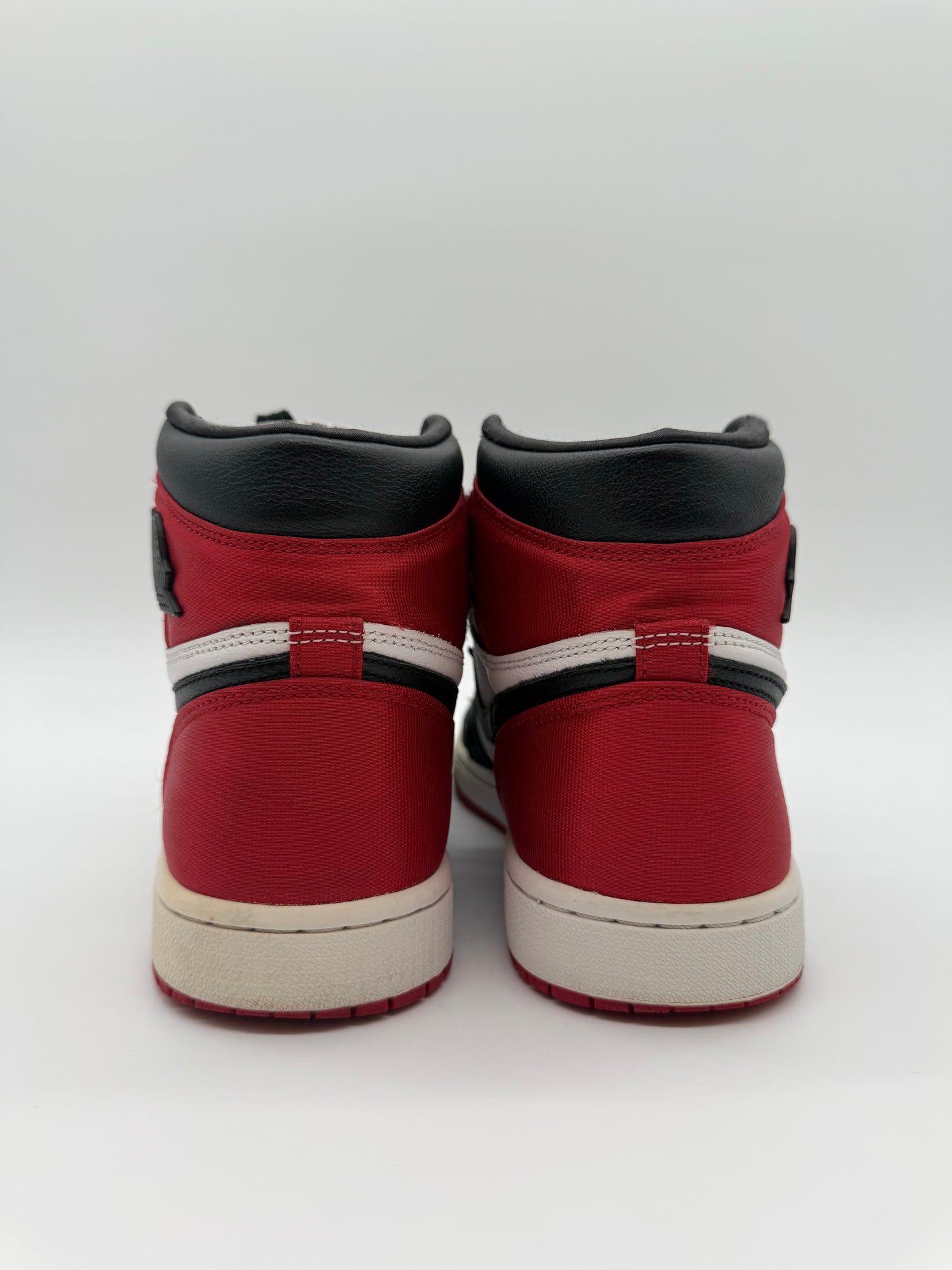 Nike Jordan 1 Retro High Satin Black Toe (W)