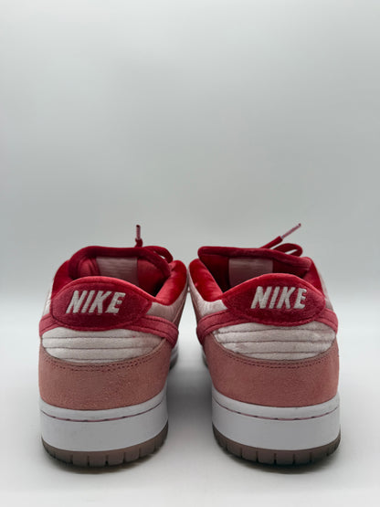 Nike SB Dunk Strangelove