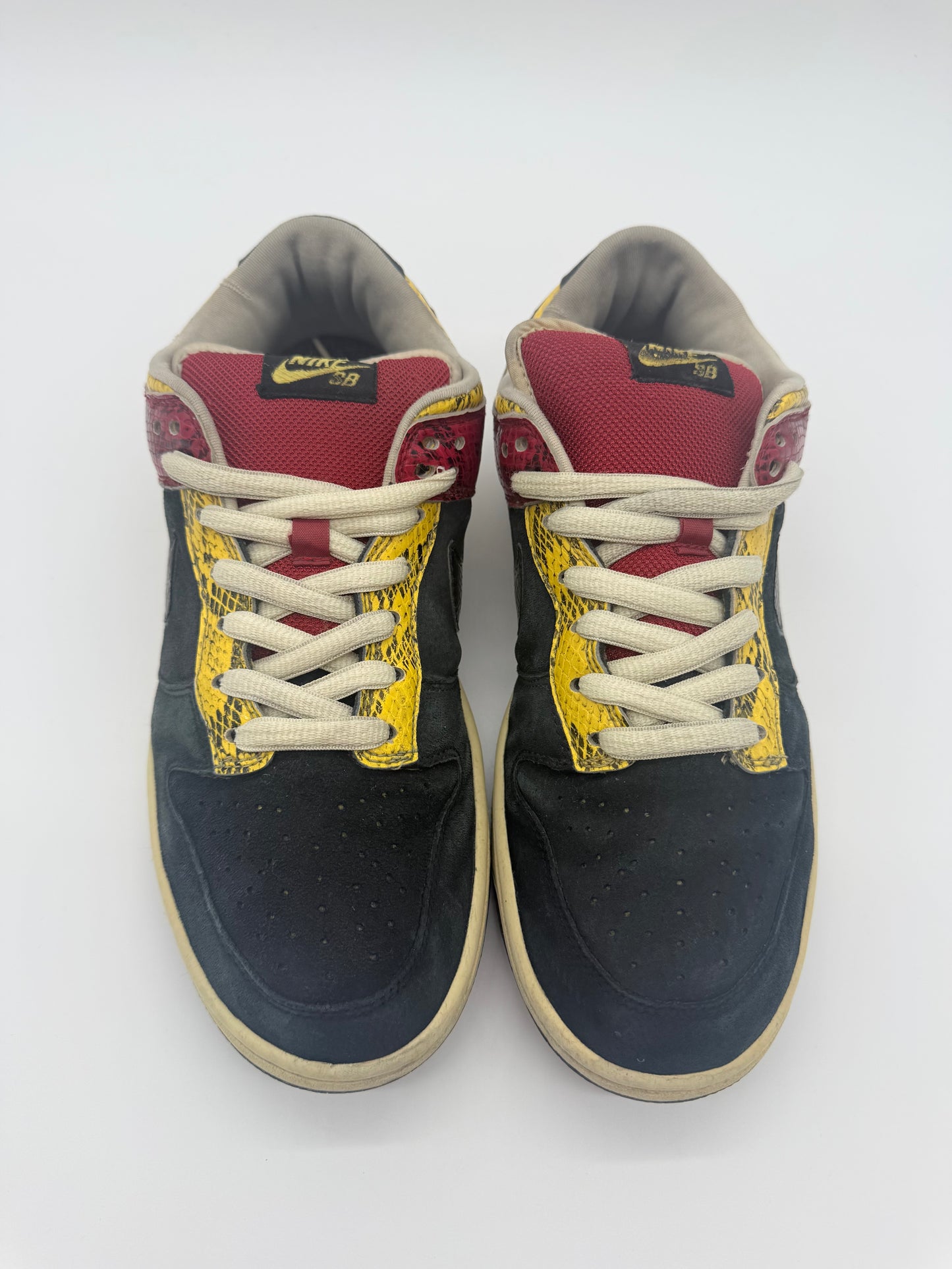 Nike SB Dunk Low Coral Snake