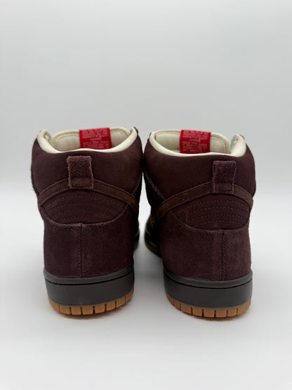 Nike SB Dunk High Budweiser