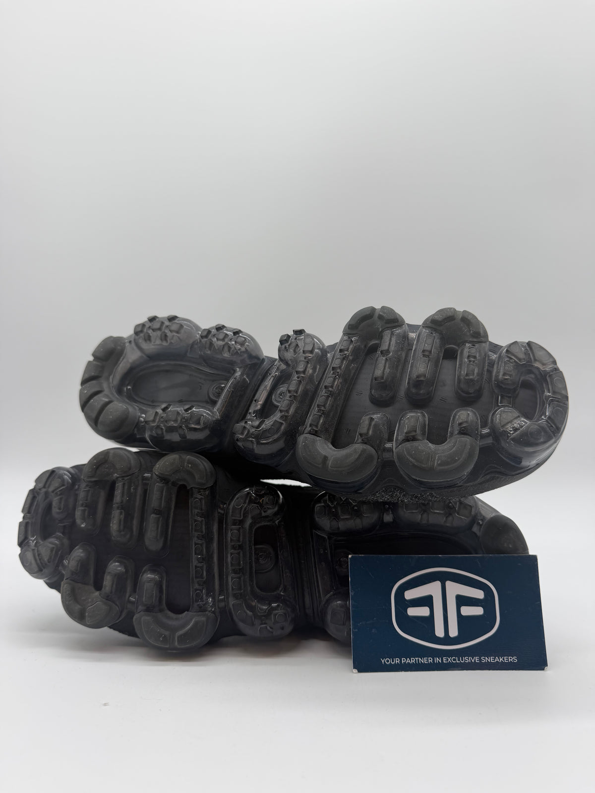 Nike Air VaporMax SE Laceless Triple Black