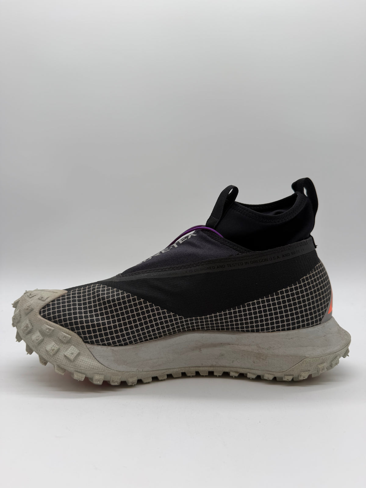 Nike ACG Mountain Fly Gore-tex