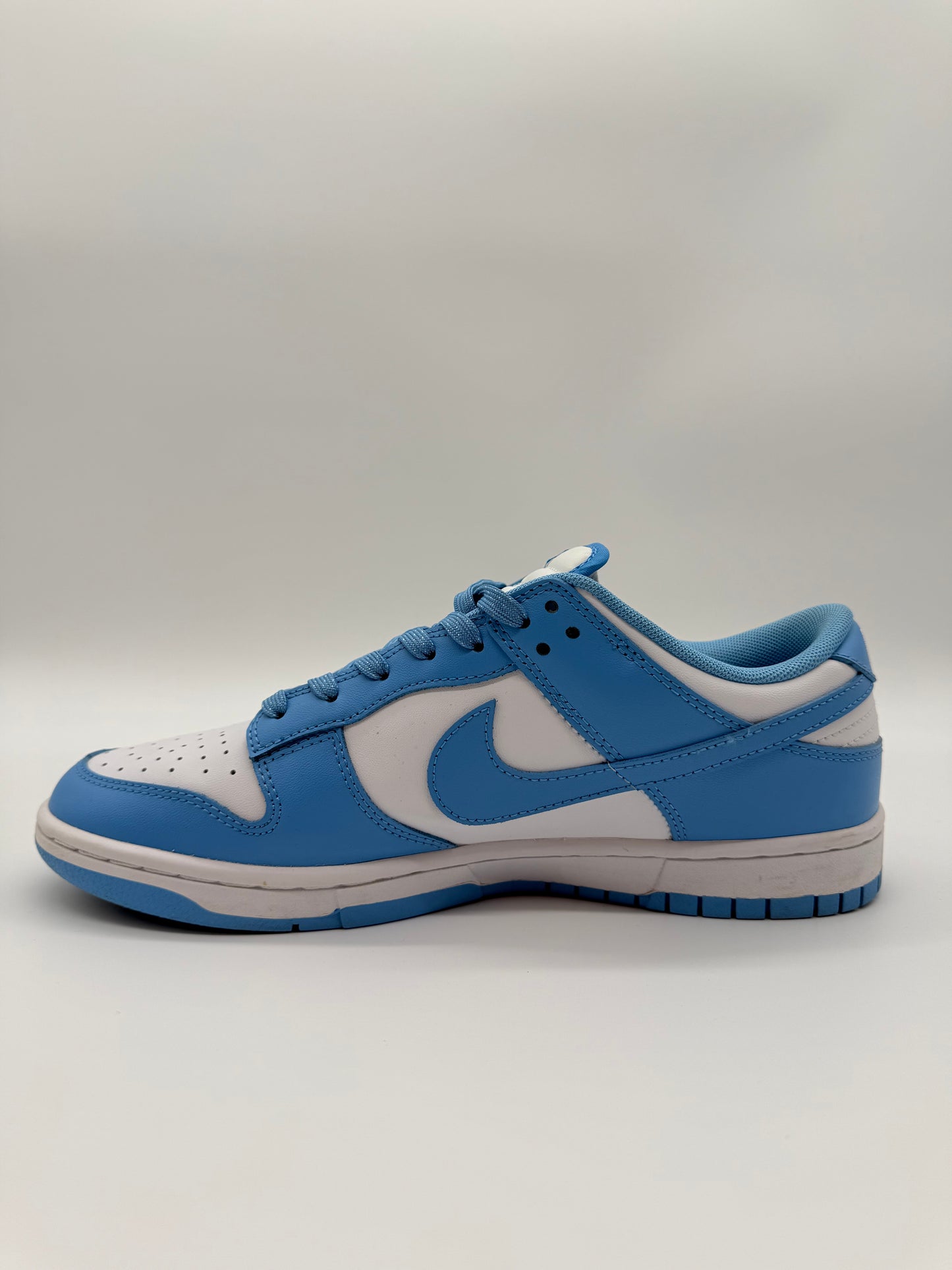 Nike Dunk Low UNC