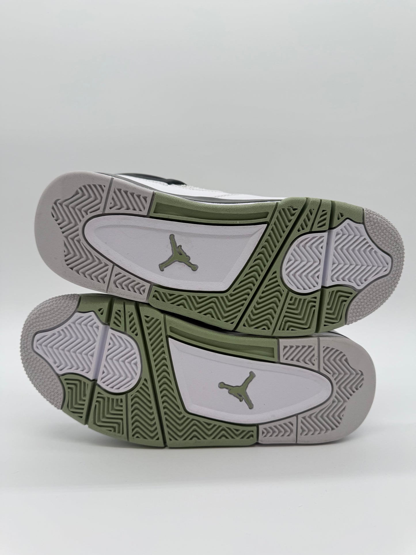 Jordan 4 Retro Seafoam (W)
