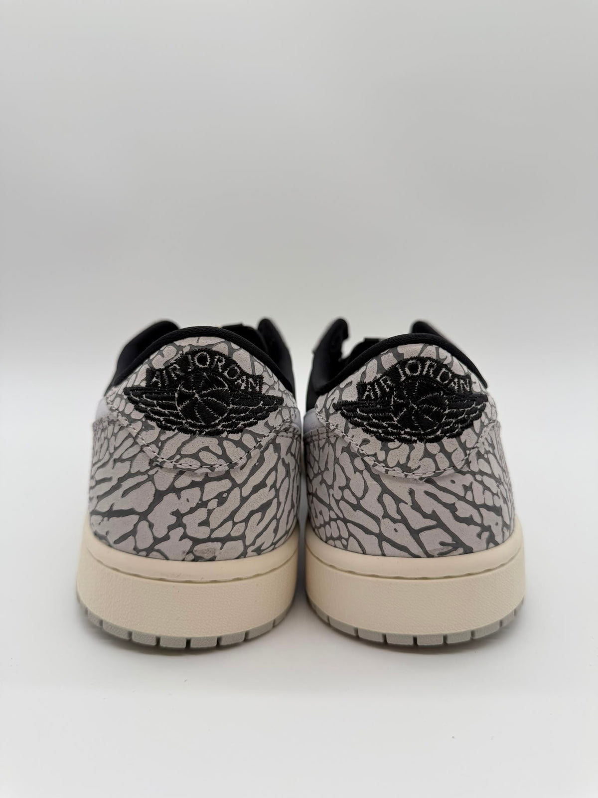 Nike Jordan 1 Retro Low OG  Cement