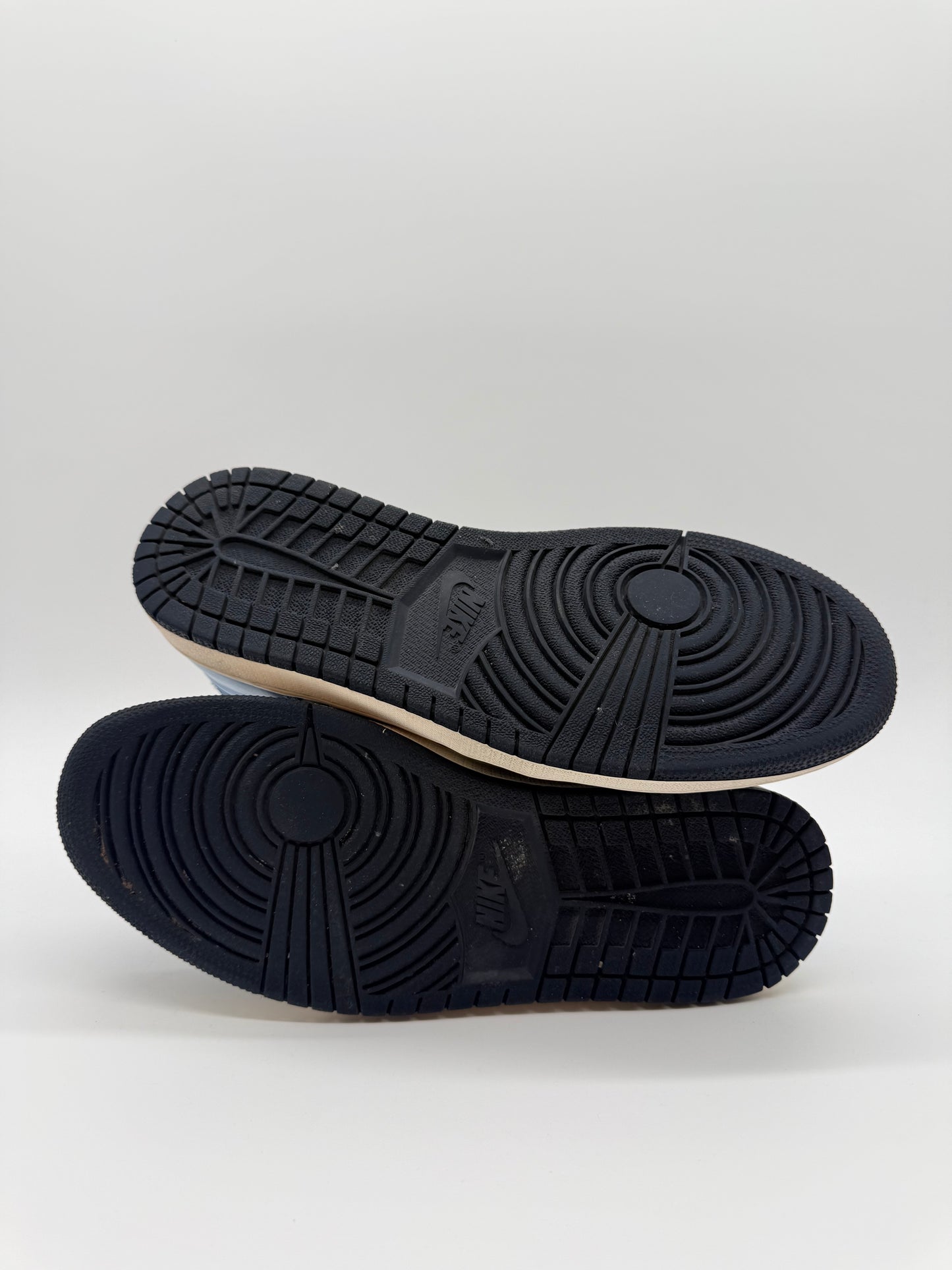 Jordan 1 Retro High Obsidian