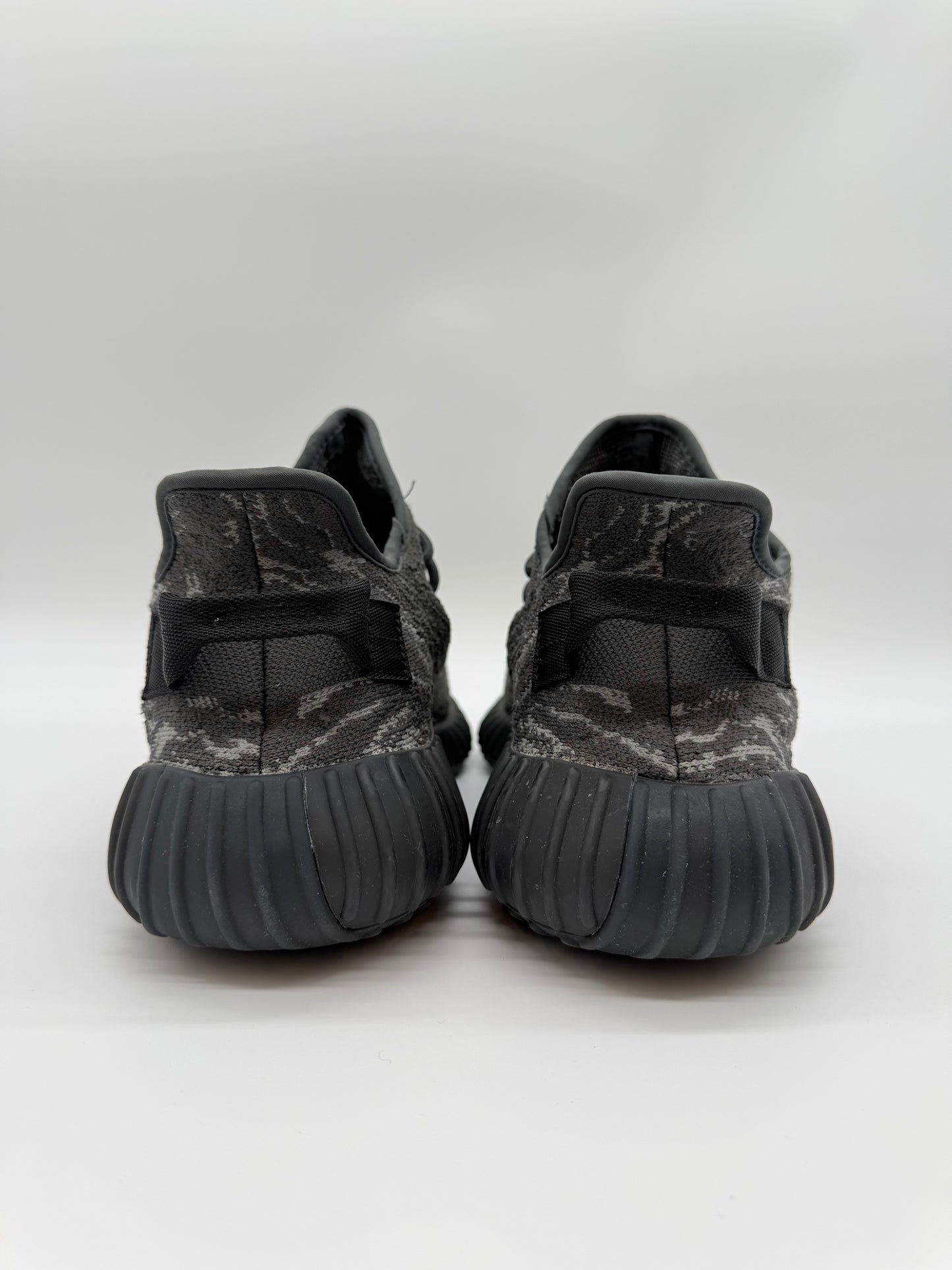 Yeezy Boost 350 V2 Dark Salt