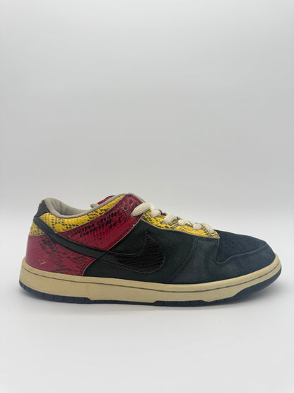Nike SB Dunk Low Coral Snake
