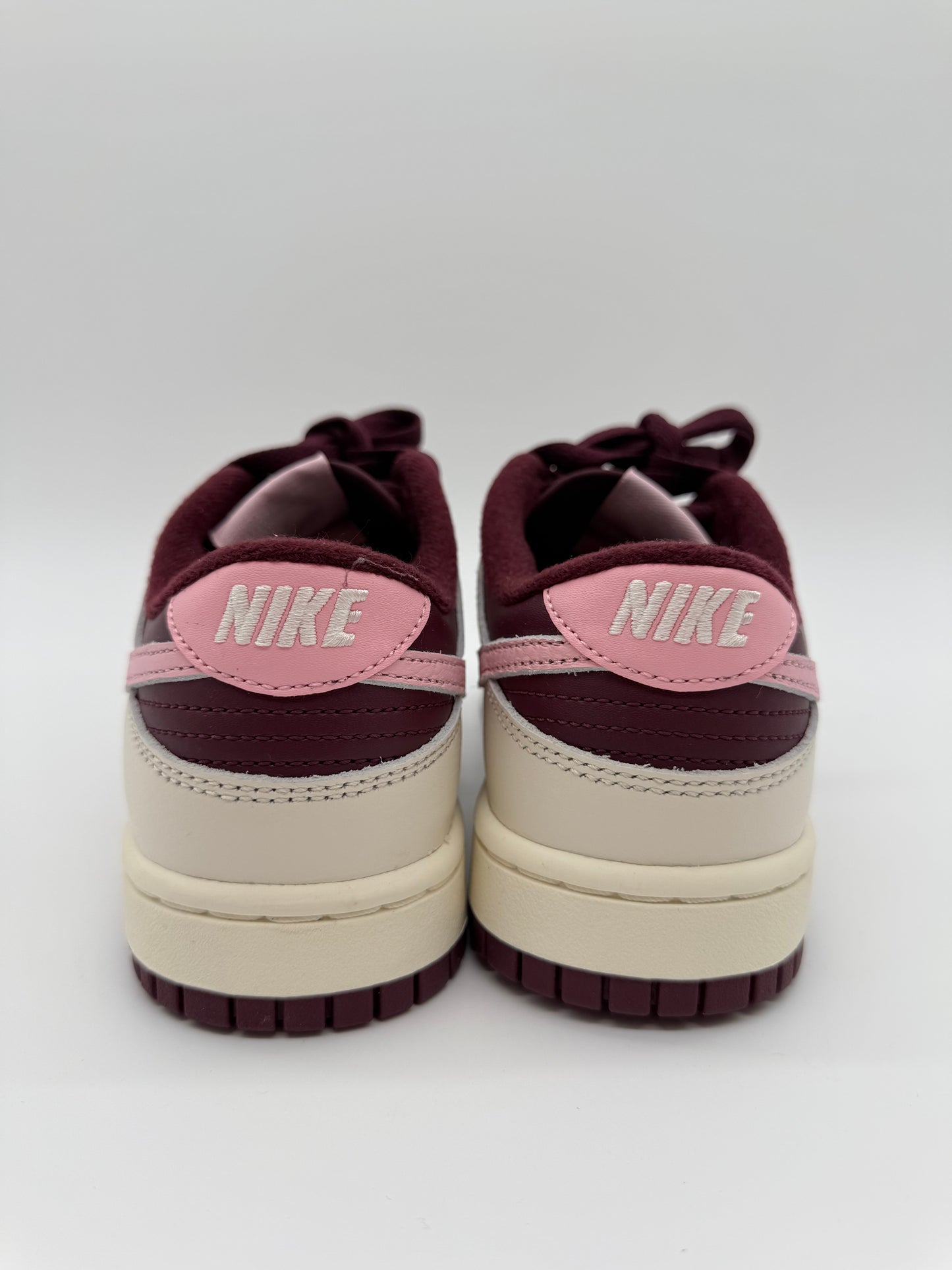 Nike Dunk Low Valentine