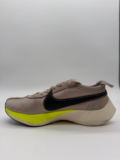 Nike Moon Racer String