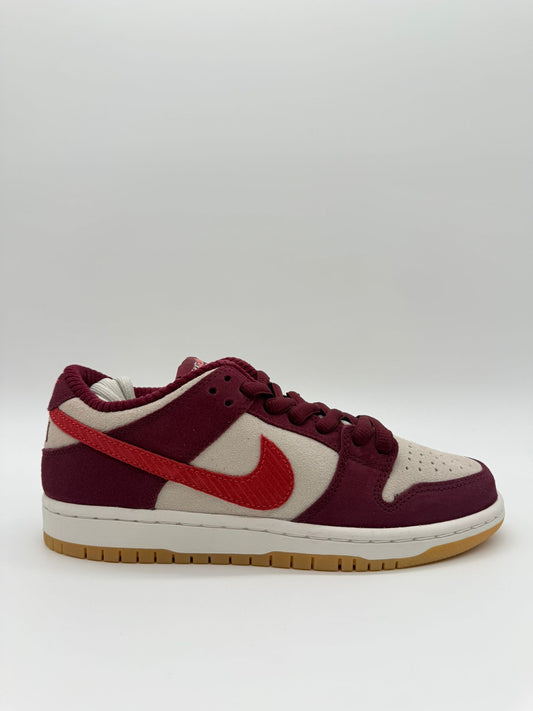 Nike SB Dunk Low Skate Like a Girl