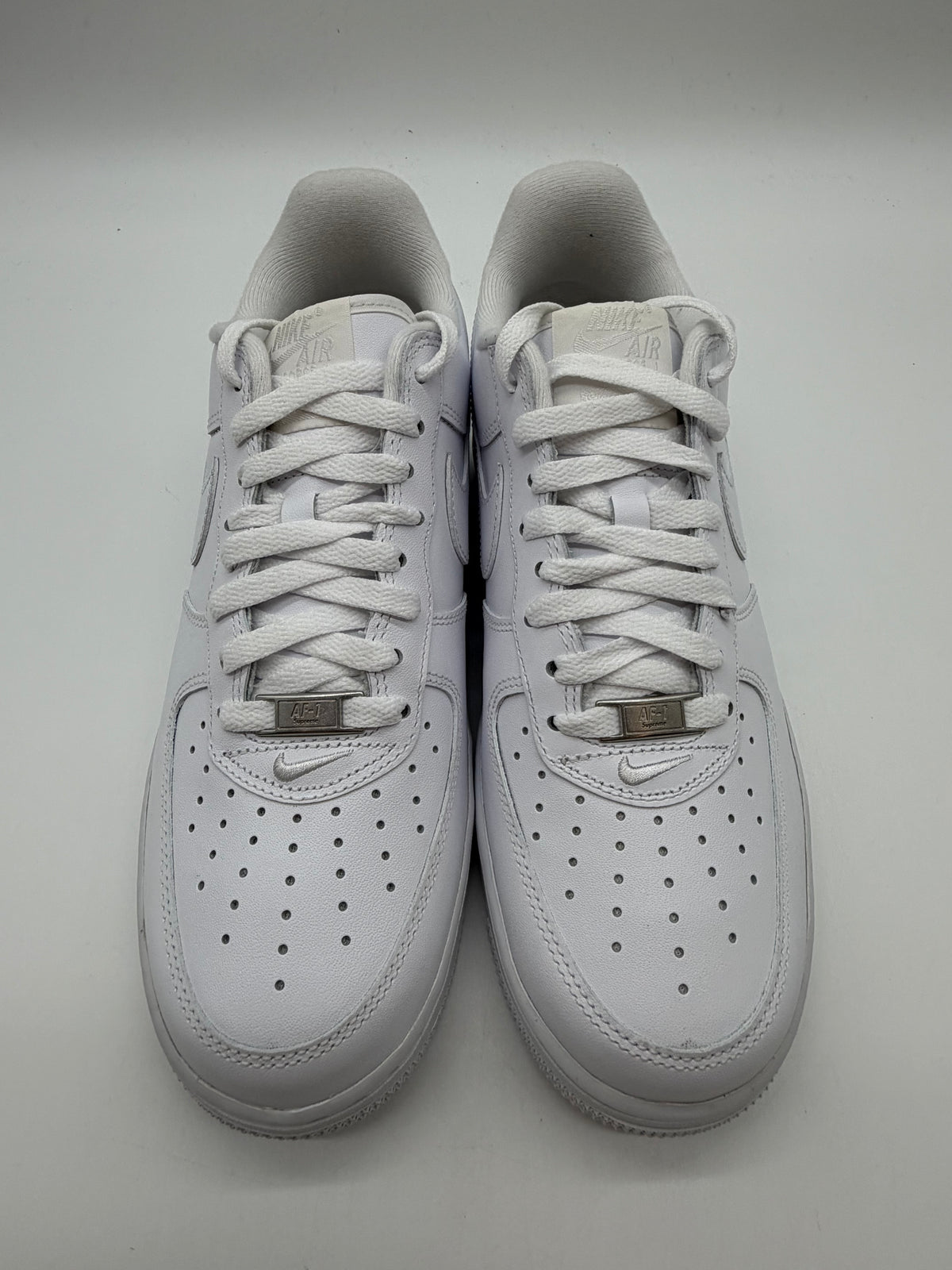 Nike Air Force 1 Low Supreme White