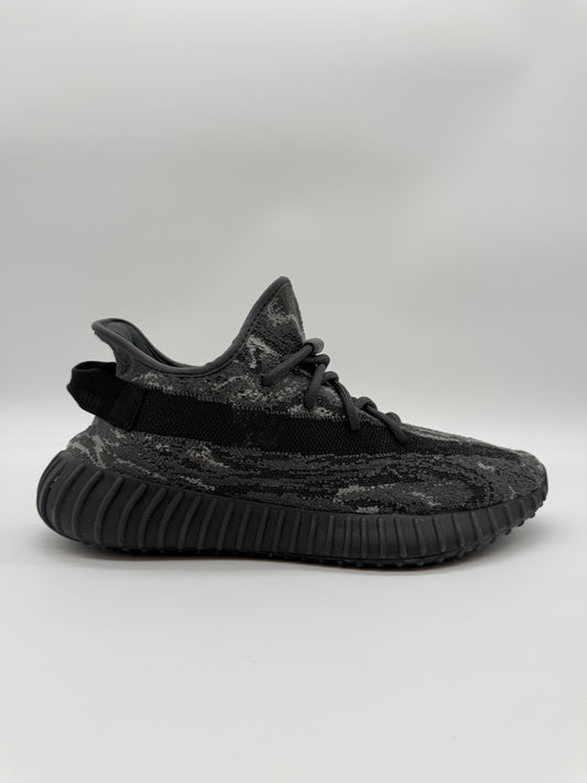 Yeezy Boost 350 V2 Dark Salt